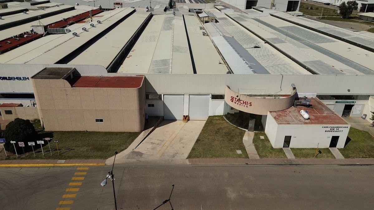 2,901 sqm Industrial Building with 2 Docks on Highway 45 North, Aguascalientes